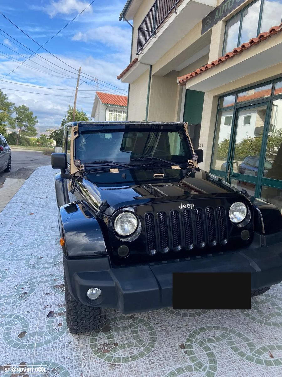 Jeep Wrangler — foto 1 de 12