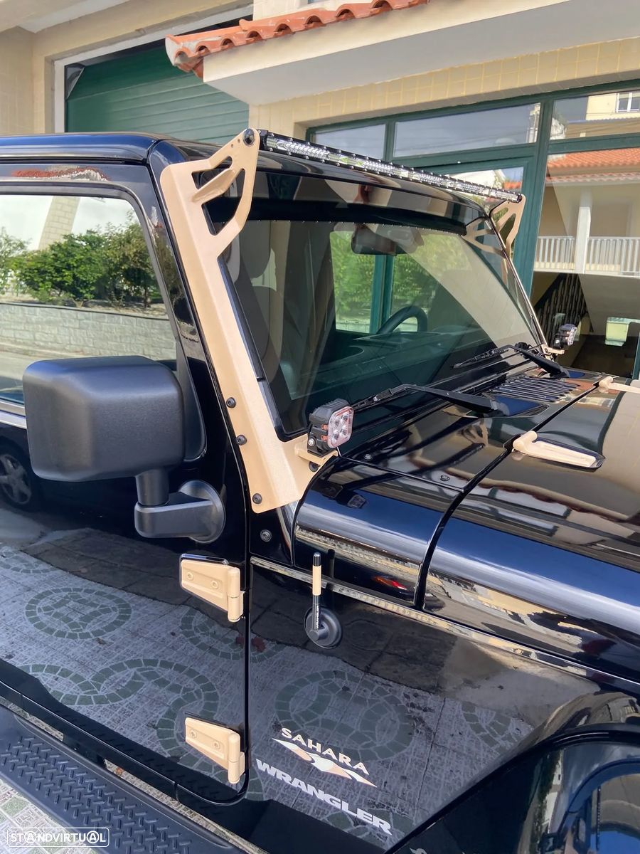 Jeep Wrangler — foto 2 de 12