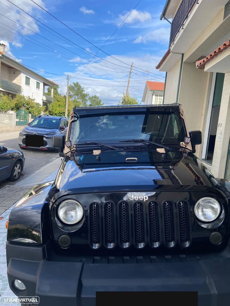 Jeep Wrangler — foto 4 de 12
