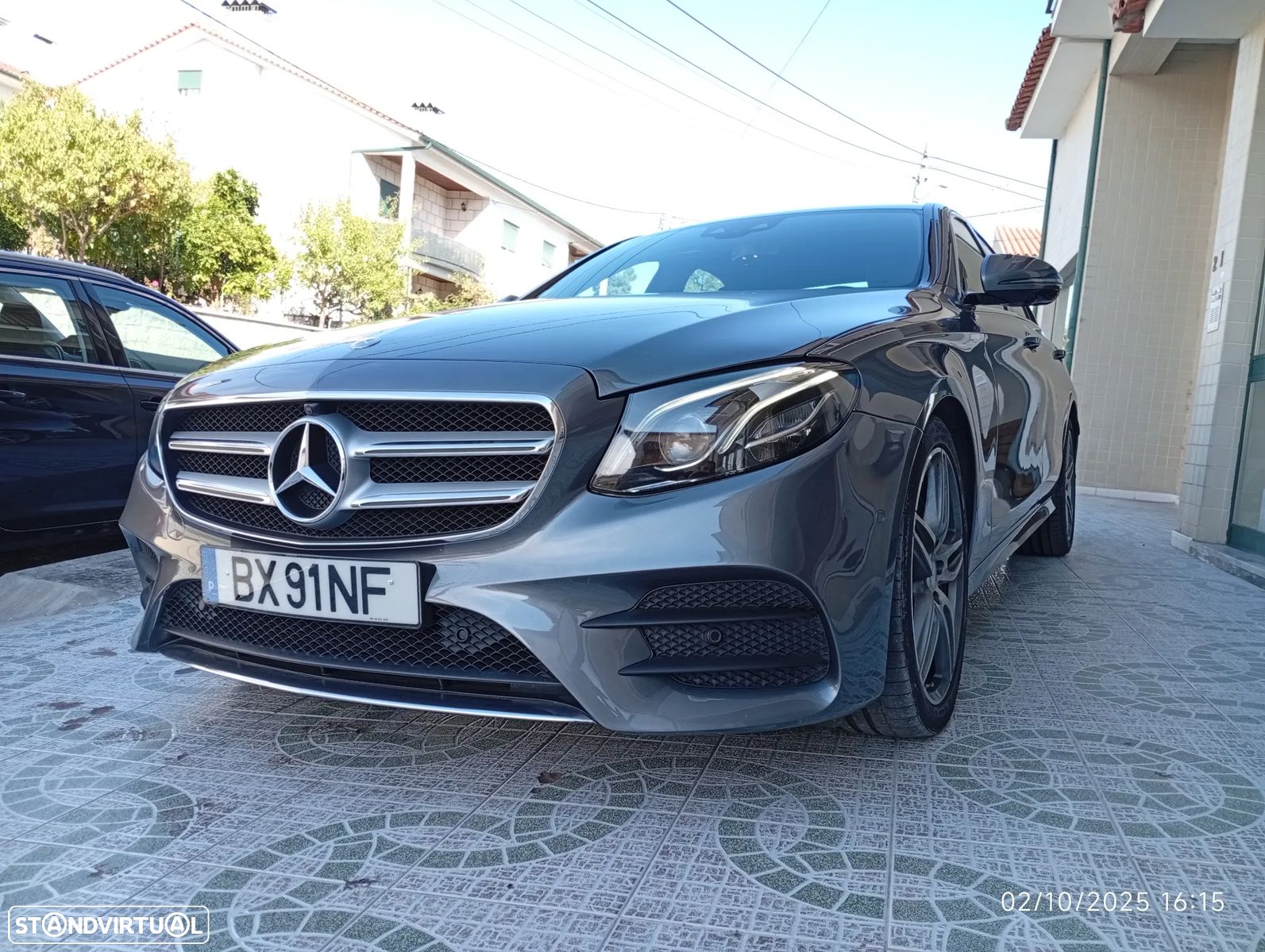 Mercedes-Benz E 220 d — foto 1 de 12