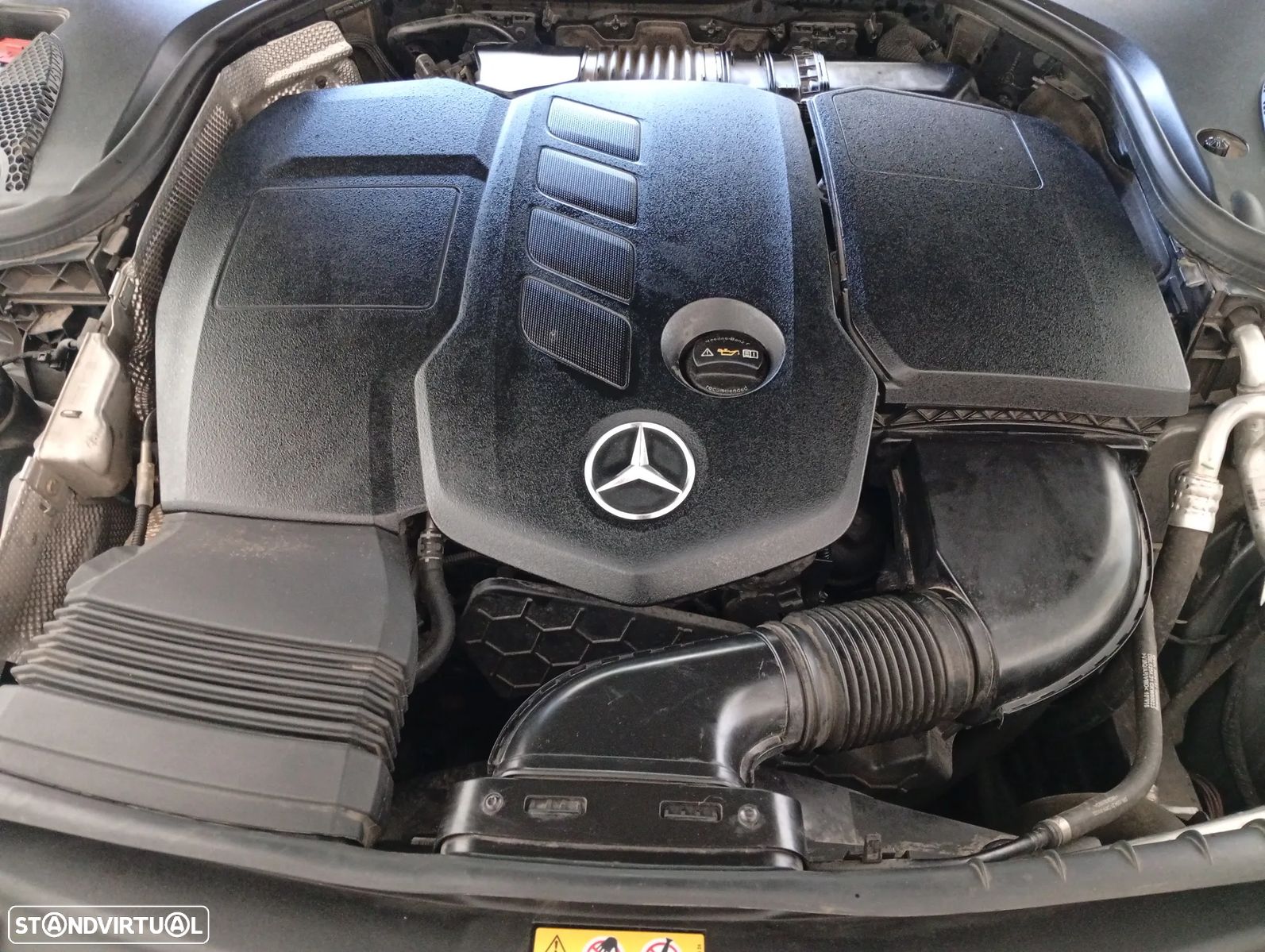 Mercedes-Benz E 220 d — foto 8 de 12