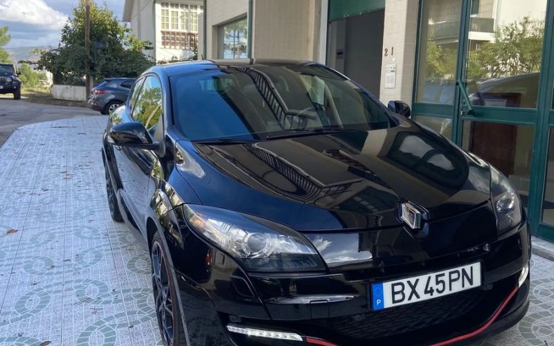 Renault Mégane Coupé preto
